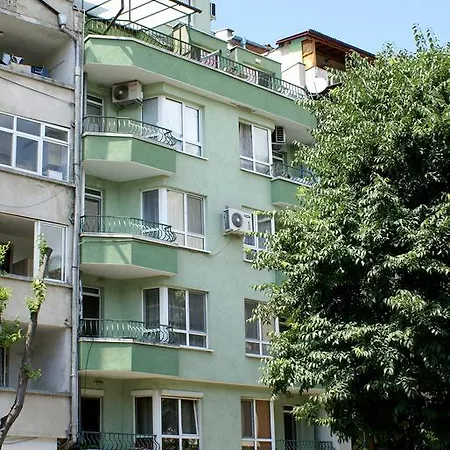 Studio In Center Burgas Stad